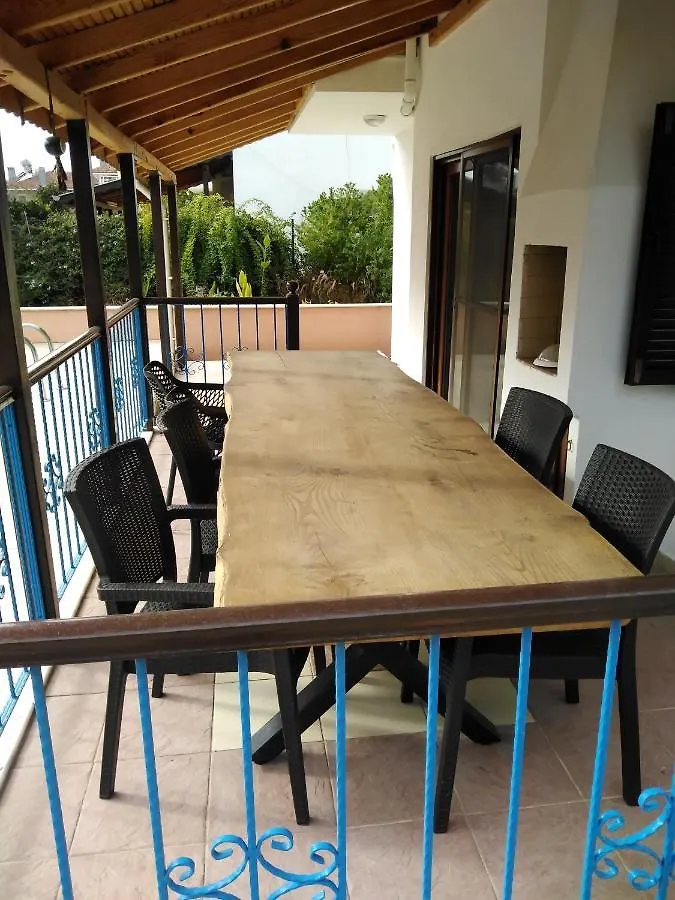 Villa Calis 2 フェティエ